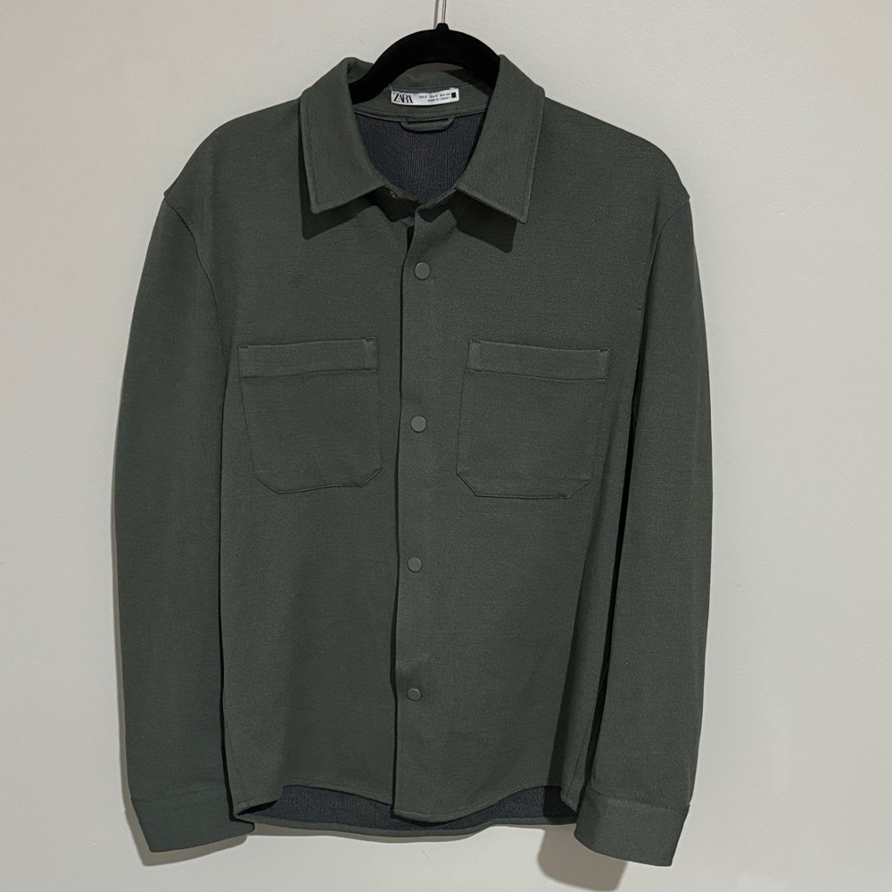 Zara Men's Olive Green Button-Front Shirt